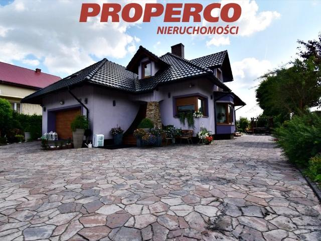 Na sprzedaż nowoczesny dom 200 m² z garażem i ogrodem