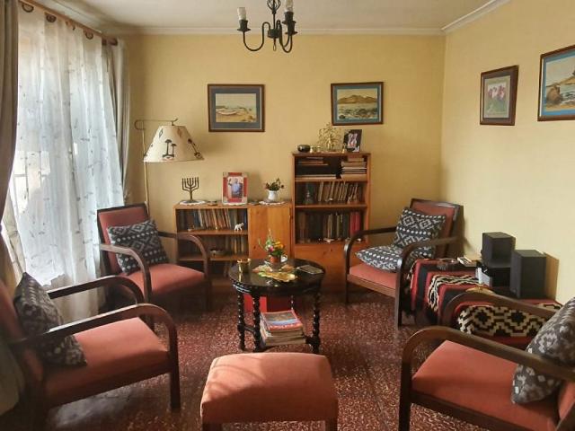 J J Prieto/Lo Ovalle, 1 piso, 3 dorm, Estac, patio, 75/130 m2