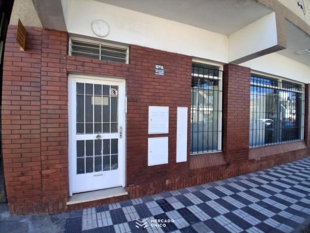 J.P.Lopez 3240 Departamento 1