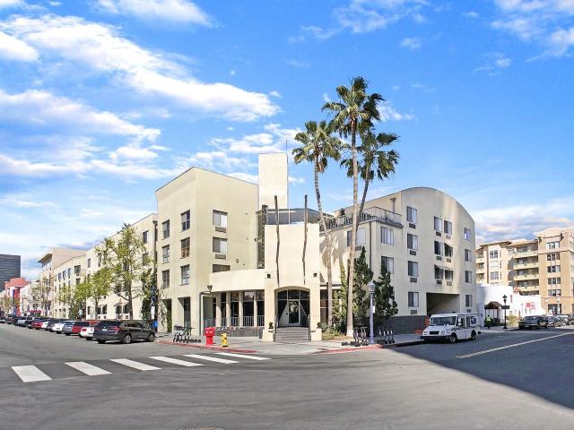 J Street Inn Studio Apartment for Rent at 222 J St, San Diego, CA 92101 Marina