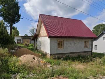 Urokliwe siedlisko 90 m² z garażem i potencjałem