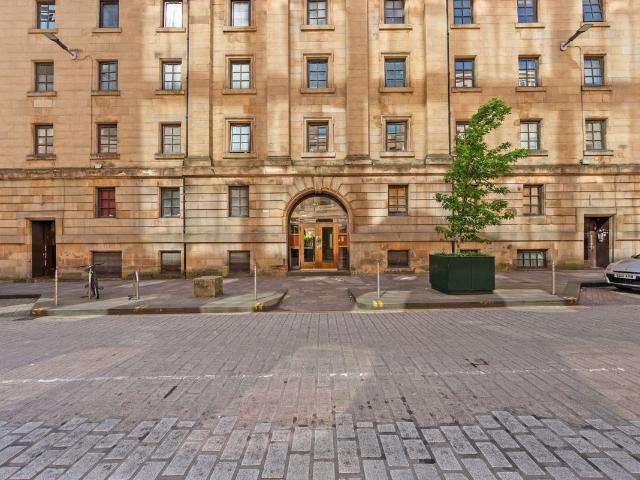 James Watt Street, Glasgow, Glasgow City G2, 2 bed flat to rent, £1,450 pcm | PrimeLocation