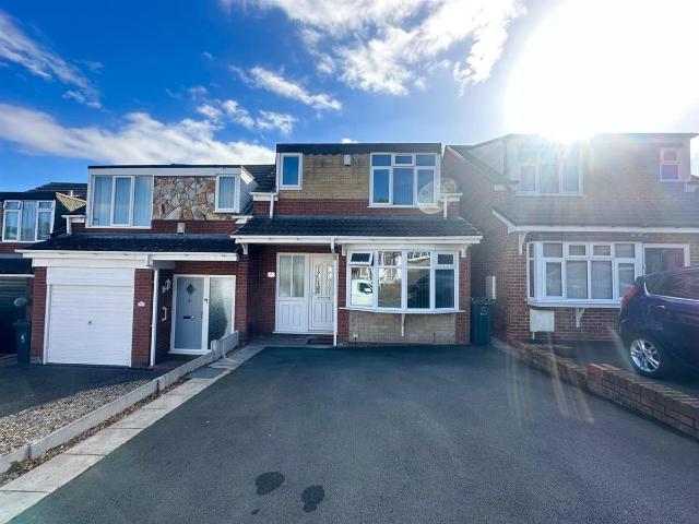 James Dee Close, Brierley Hill DY5, 3 bed property to rent, £1,200 pcm | PrimeLocation