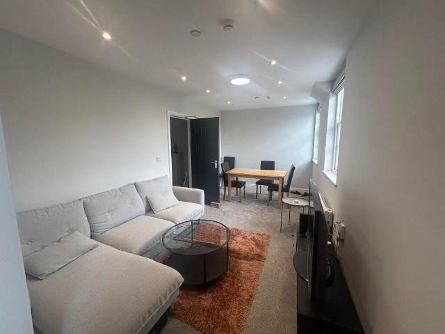 James Street, Cardiff CF10, 5 bed town house to rent, £2,500 pcm | PrimeLocation