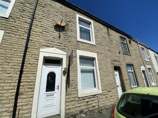 James Street, Great Harwood, BLACKBURN 2 bed terraced house to rent £700 pcm £162 pw