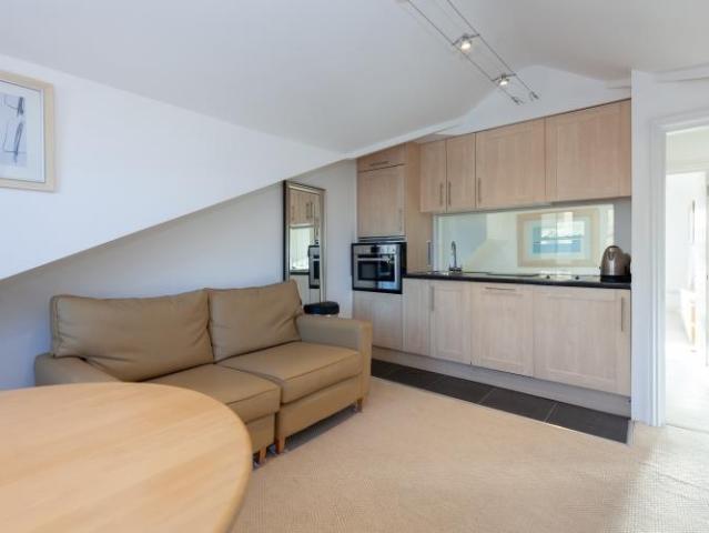 James Street, East Oxford 1 bed apartment to rent £1,410 pcm £325 pw