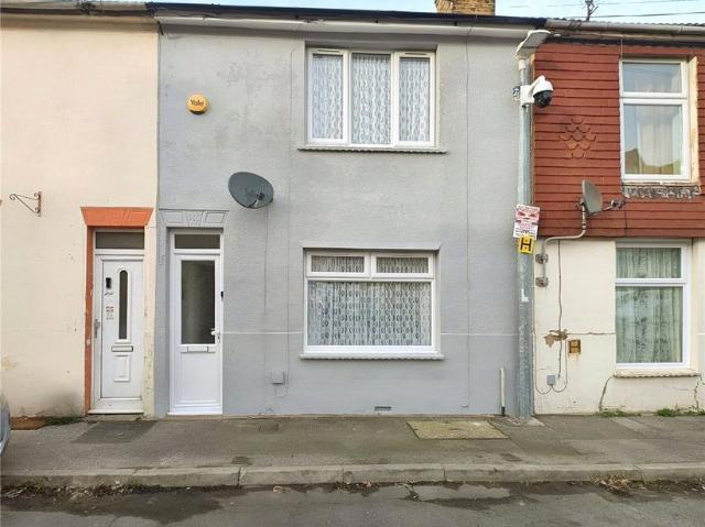 James Street, Sheerness, Kent ME12, 3 bed terraced house to rent, £1,250 pcm | PrimeLocation