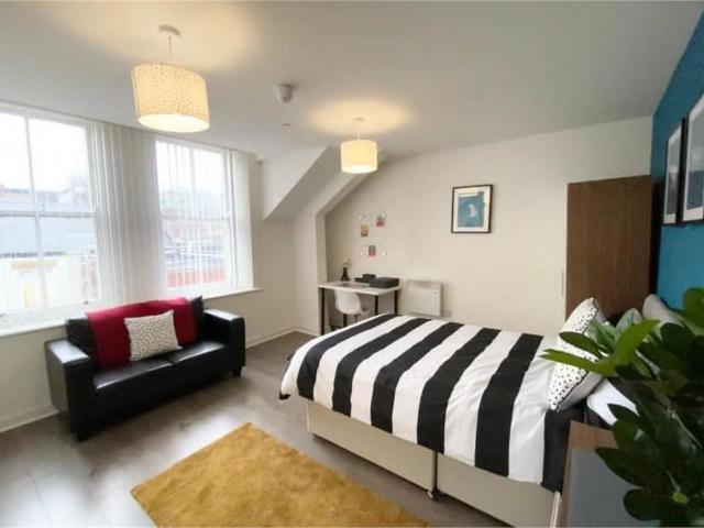 Jameson House, City Centre. Studio to rent £600 pcm £138 pw