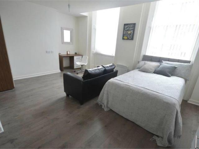 Jameson House, City Centre. 1 bed apartment to rent £525 pcm £121 pw
