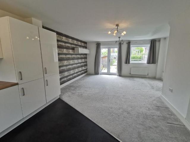January Courtyard, Winters Pass. 3 bed terraced house to rent £1,025 pcm £237 pw