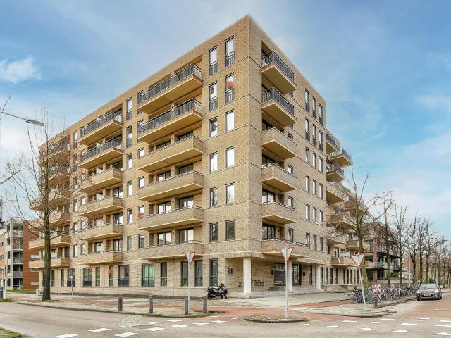Jan Tooropstraat 1R