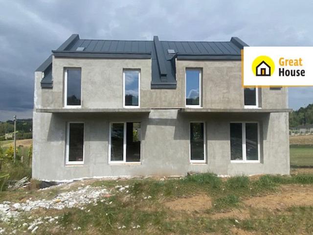 Dom bliźniaczy 180 m2 z dużym potencjałem i tarasem