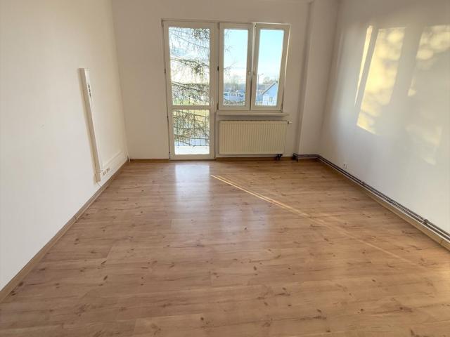 Na sprzedaż przestronne 54,5 m² mieszkanie z balkonem w Jabłkowie