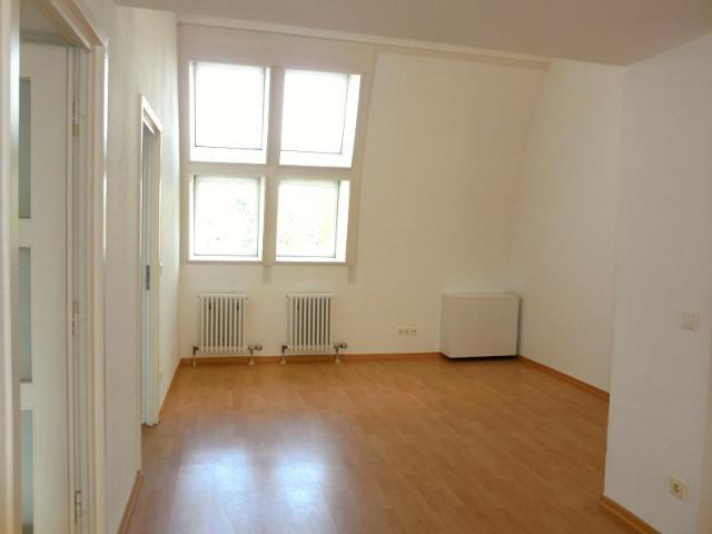 Jaczostr. 69/71, WE 07, großzügige 3 Zimmer DG Maisonette Whg. in Stadtvilla