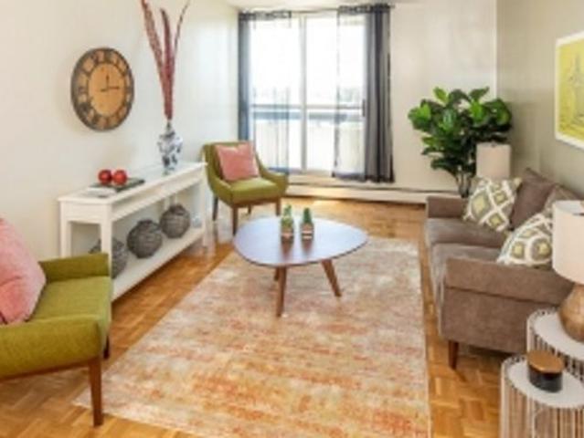 Jack Monoloy Has an Apartment