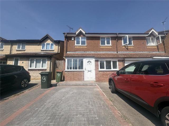Jack Clow Road, London E15 4 bed house to rent £2,900 pcm £669 pw