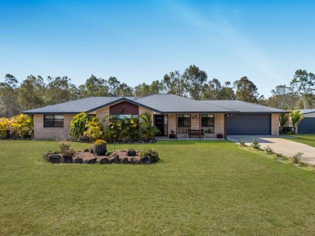 JACKELIA SPACE, STYLE & AN EXCEPTIONAL COUNTRY LIFESTYLE