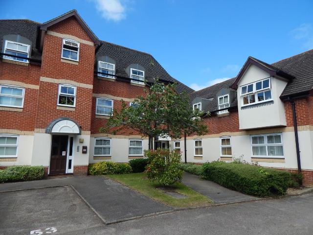 Jackman Close, Abingdon OX14, 2 bed flat to rent, £1,300 pcm | PrimeLocation