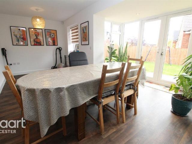 Jacks Bridge Close, Leicester 4 bed detached house to rent £1,875 pcm £433 pw