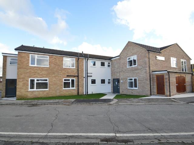 Jackson Court, Hazlemere, High Wycombe, Buckinghamshire HP15, 2 bed flat to rent, £1,450 pcm | PrimeLocation