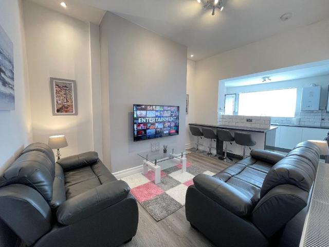 Jackson Street, North Shields. *. 4 bed apartment to rent £3,042 pcm £702 pw
