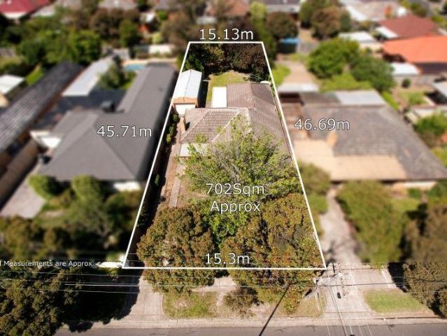 Jackpot of development or knockdown rebuild opportunity in Burwood East