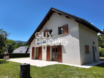JACOB BELLECOMBETTE: Maison à louer avec garage