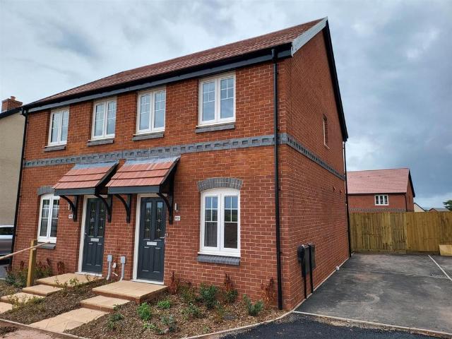 Jacobin Lane, Ross on Wye HR9 2 bed semi detached house to rent £1,150 pcm £265 pw