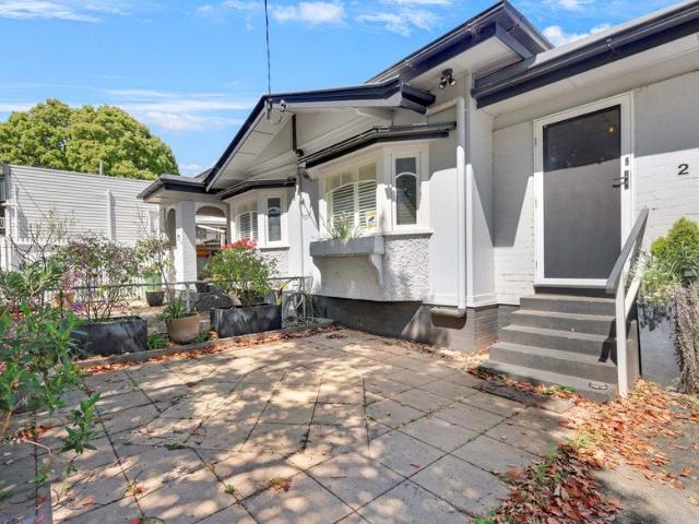 PHONE FOR YOUR INSPECTION of 'Little Campbell': 2 character filled residences. 1 address. A lot of possibilities