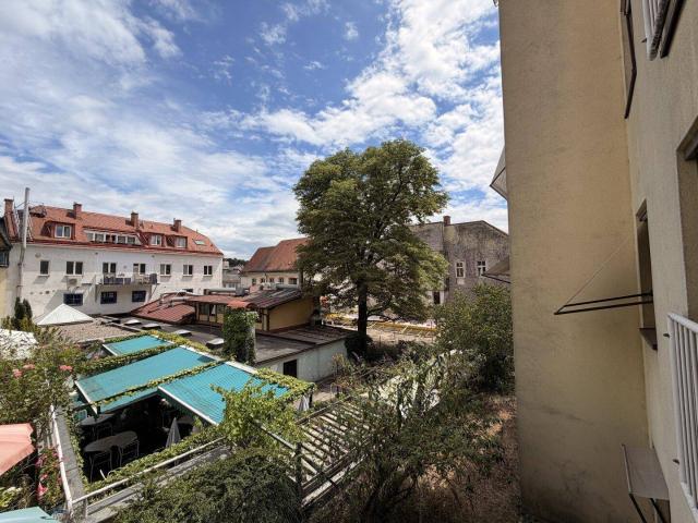 Jagdschlossgasse Garconniere mit Garagenstellplatz zu vermieten