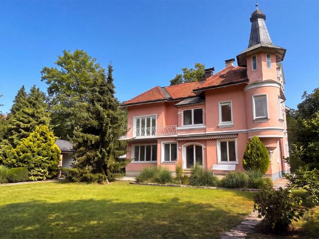 Jahrhundertwende Villa im Dornröschenschlaf in Riedenburg/Maxglan
