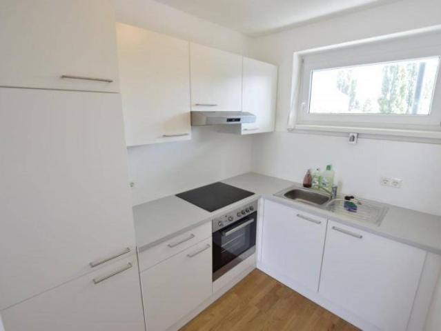 Jakomini 35 m² sonnige 2 Zimmerwohnung mit großem Balkon