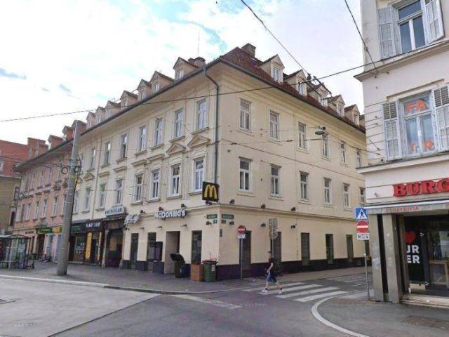 Jakominiplatz: 2 ZIMMER Wohnung + extra Küche möbliert mit Fenster + Bad mit Dusche + extra WC!