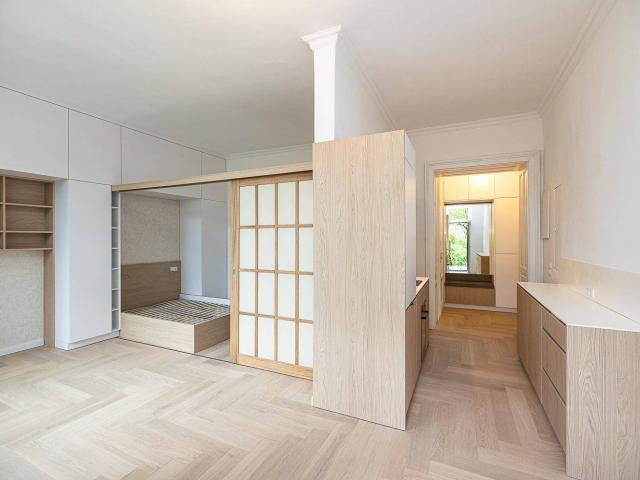 Japandi Design Suite mit Westbalkon
