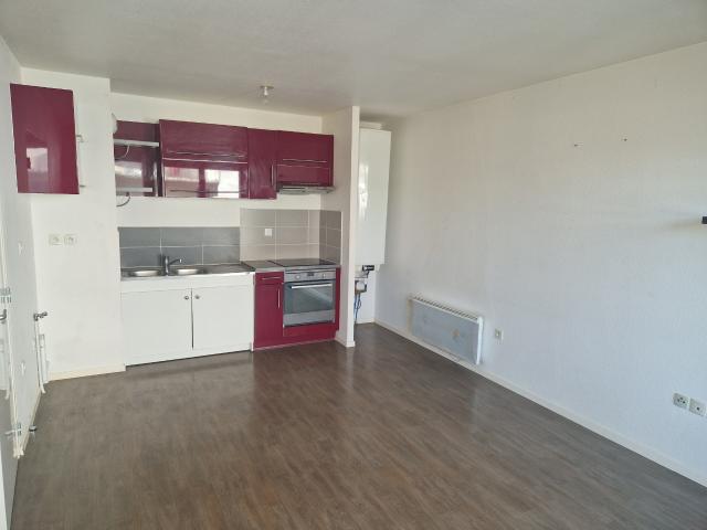 JARVILLE LA MALGRANGE / CENTRE VILLE: APPARTEMENT T3 AVEC TERRASSE ET PARKING