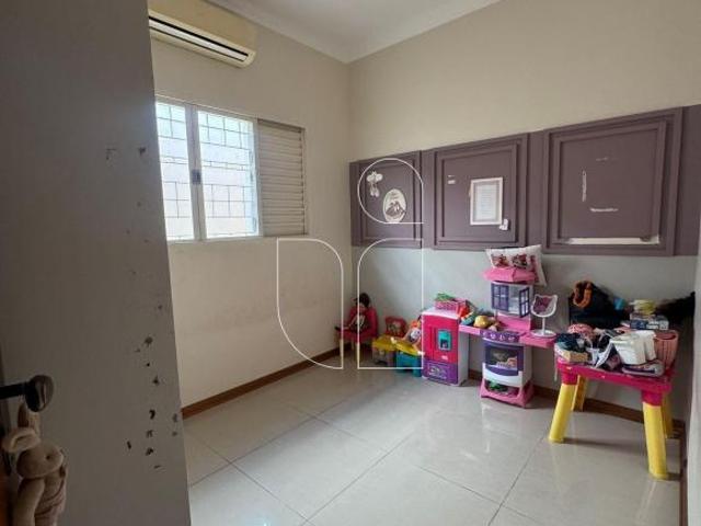 Jardim Colibri Casa 3 quartos 3 banheiros em Marília
