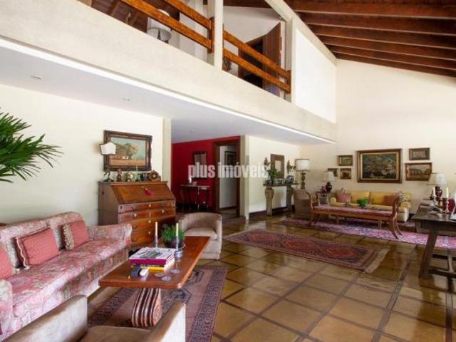 Jardim Guedala 2,091,0m² Área de Terreno, 554,0m² AC, 5 Suítes, 4 Gar, Piscina e Quadra de Tênis