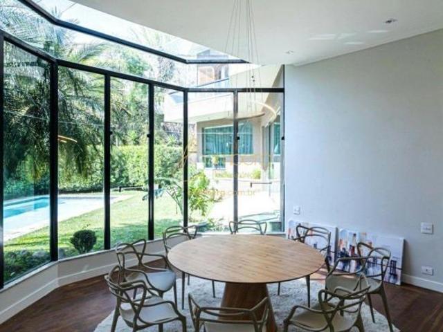 Jardim Guedala ? Casa Reformada | 596 m² úteis | 630 m² terreno | 3 Suítes | 4 Vagas