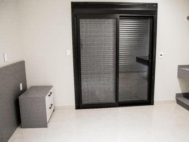Jardim das Colinas, Linda casa com 1.000 metros quadrados de terreno 700 metros de área construída