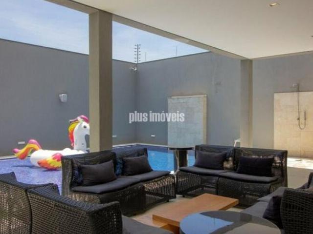 Jardim Leonor 497,0m² Área Construída, 700,0m² Área de Terreno, 4 Suítes, 6 Vagas de Garagem