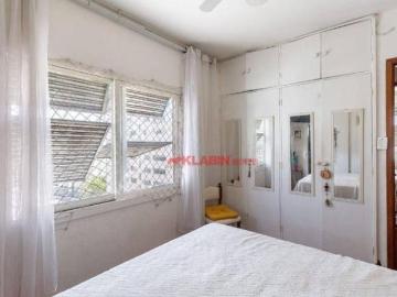 Apartamento à venda em Rua Batataes
