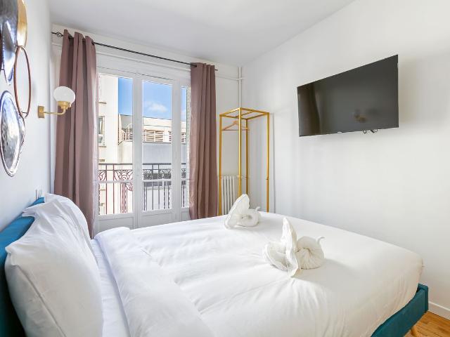 Jardin des Plantes Cozy Bright, Paris Amsterdam Apartments for Rent