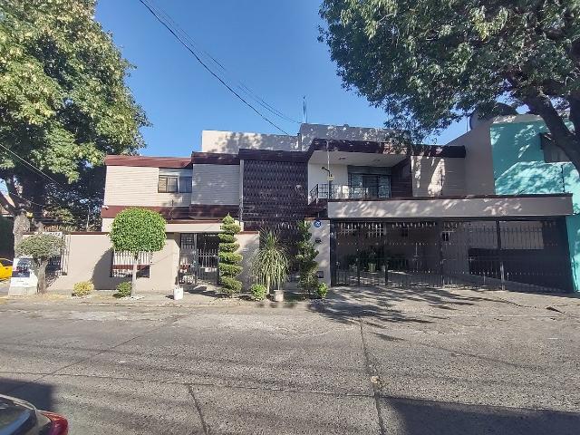 jardines alcalde casa en renta