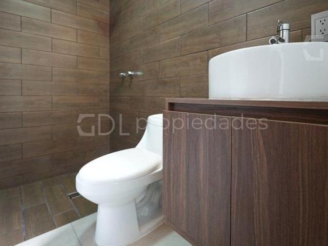 JARDINES DE LA CRUZ CASA RECIÉN REMODELADA EN VENTA