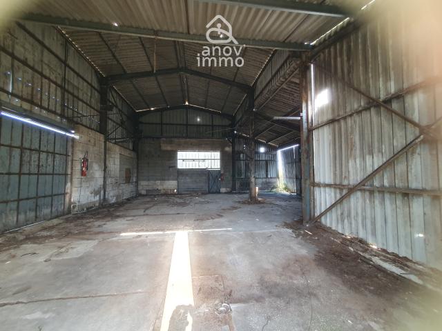 Jarnac, atelier, bureau 2270m2 de terrain