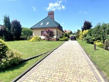 Gotowy dom 180 m2 z garażem i ogrodem w Jarosławiu