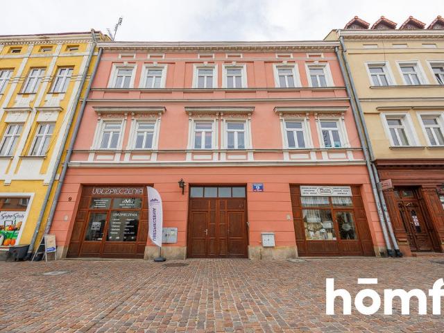 Kamienica na Rynku w Jarosławiu, 354 m², 6 lokali
