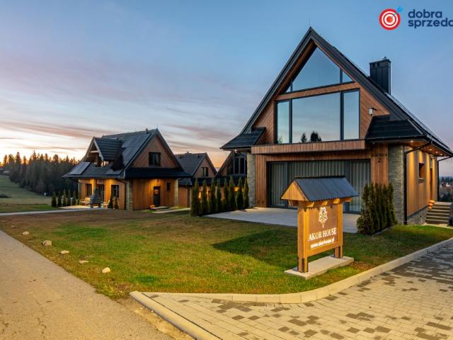 Jarosze 2 372 m², Ząb
