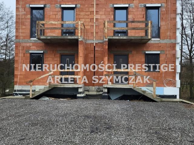 Unikalny kompleks 2 domów z dużą działką i potencjałem biznesowym