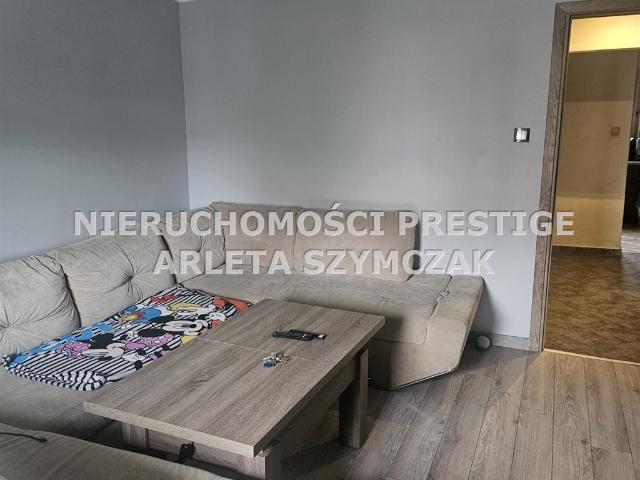 Przestronne 4 pokojowe mieszkanie na parterze z balkonem